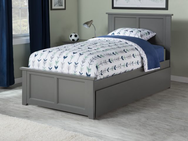 Madison Twin Platform Bed with Matching Footboard and Twin Trundle in Grey
