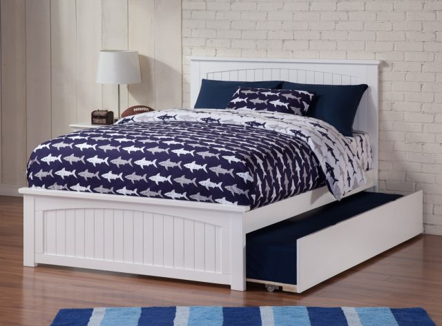 Nantucket Queen Platform Bed with Matching Footboard and Twin Extra Long Trundle in White